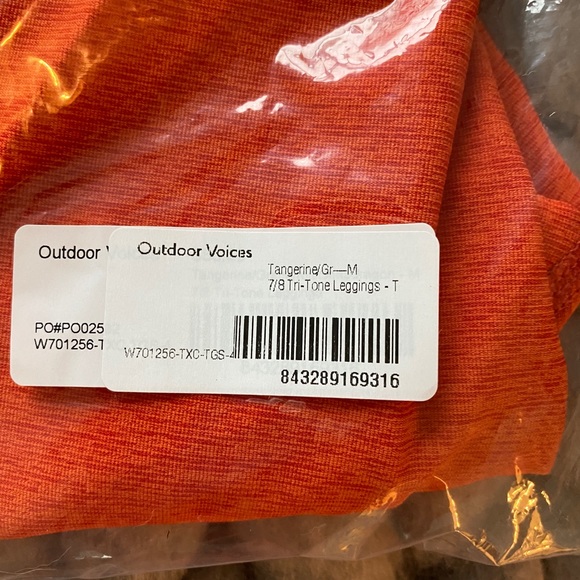 Outdoor Voices 7/8 Tri-Tone Leggings NWT - Picture 9 of 9